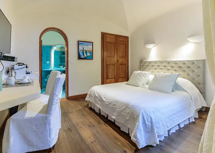 Marina Di Cavu Bed and breakfast