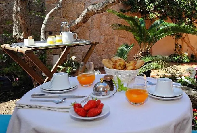 Marina Di Cavu 4*