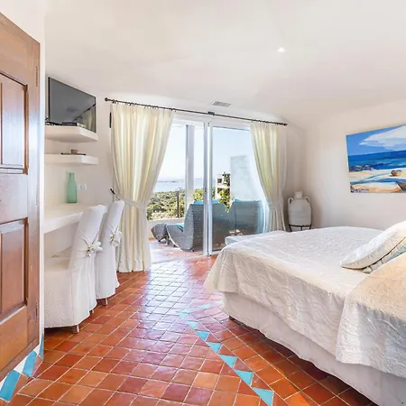Marina Di Cavu Nocleg ze śniadaniem 4*