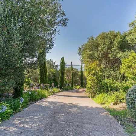 Bed & Breakfast Marina Di Cavu 4*