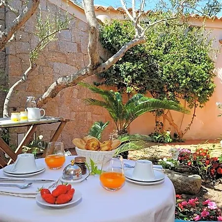 Bed & Breakfast Marina Di Cavu 4*