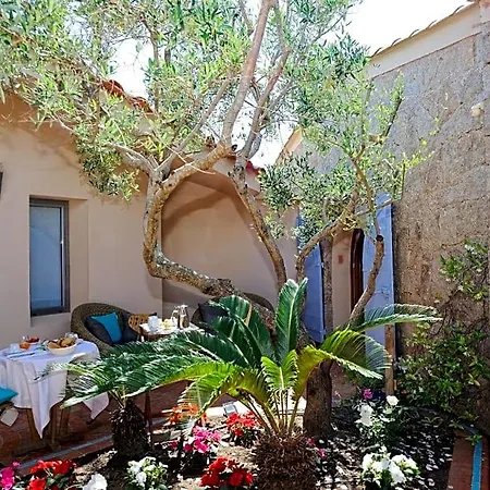 Bed & Breakfast Marina Di Cavu 4*