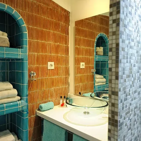 Bed & Breakfast Marina Di Cavu 4*