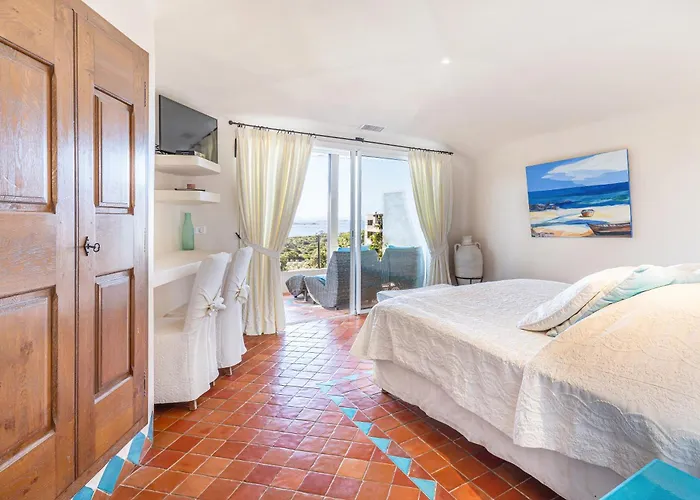 Marina Di Cavu Panzió 4*