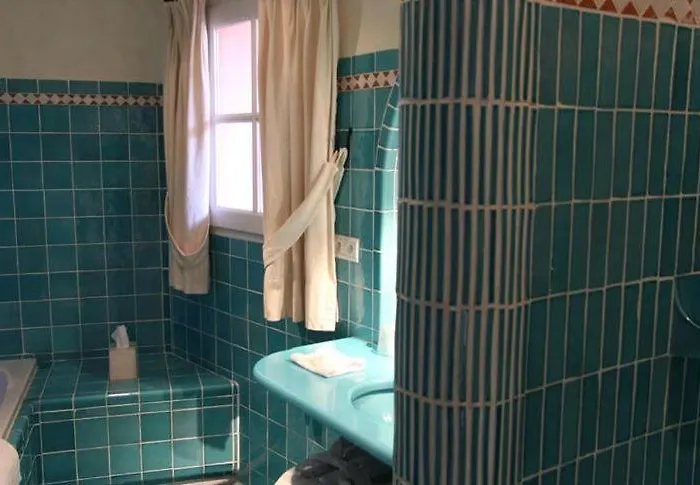 Panzió Marina Di Cavu